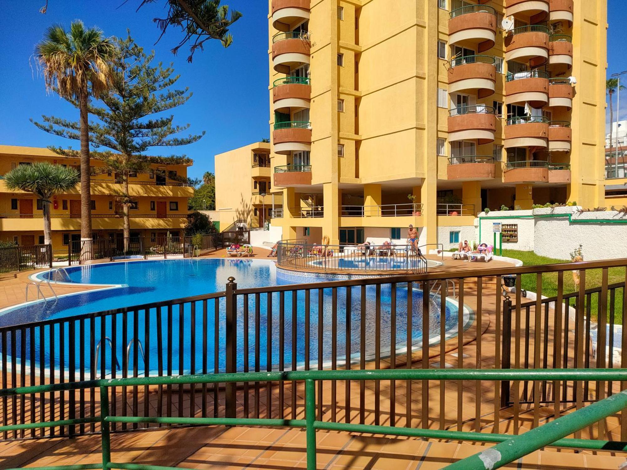Torres Los Cristianos Arona  Exterior photo